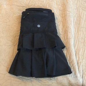 Black Lululemon running skirt size 10